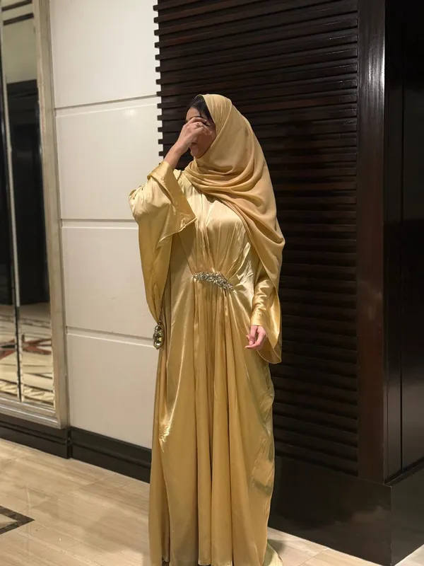 Yellow_Satin_Brooch_Abaya_For_Women