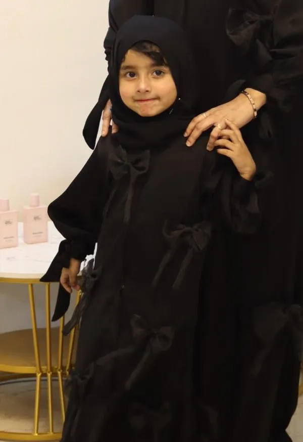 Black_Popcorn_Fabric_3D_Bow_Abaya_For_Girls