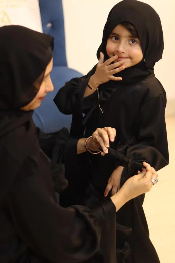 Black_Popcorn_Fabric_3D_Bow_Abaya_For_Girls