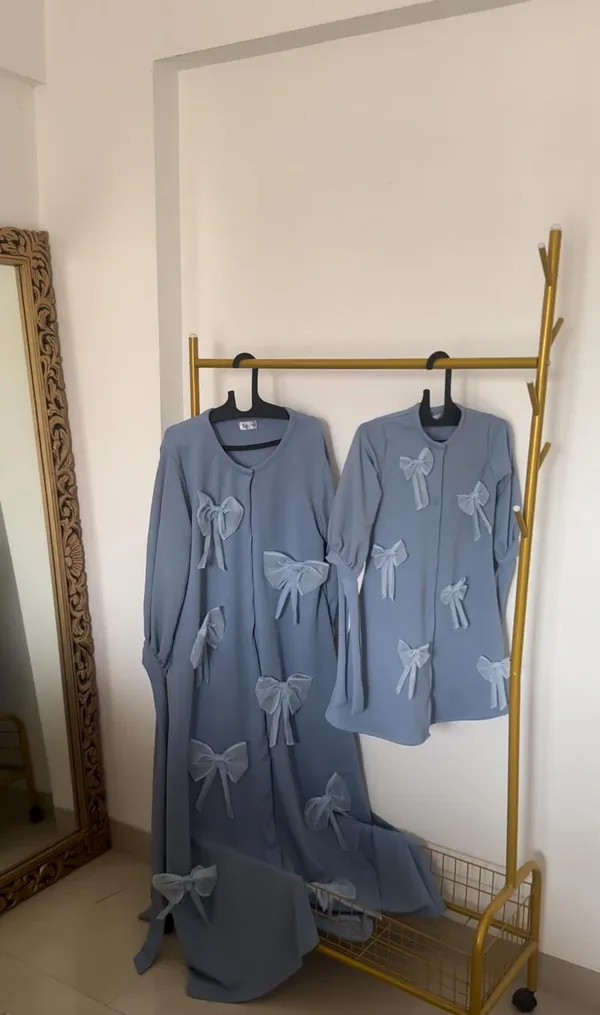 Baby_Blue_Popcorn_Fabric_3D_Bow_Mom_Daughter_Duo_Abaya