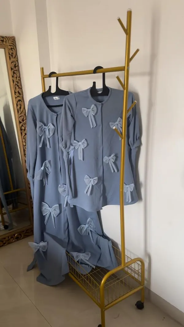 Baby_Blue_Popcorn_Fabric_3D_Bow_Mom_Daughter_Duo_Abaya