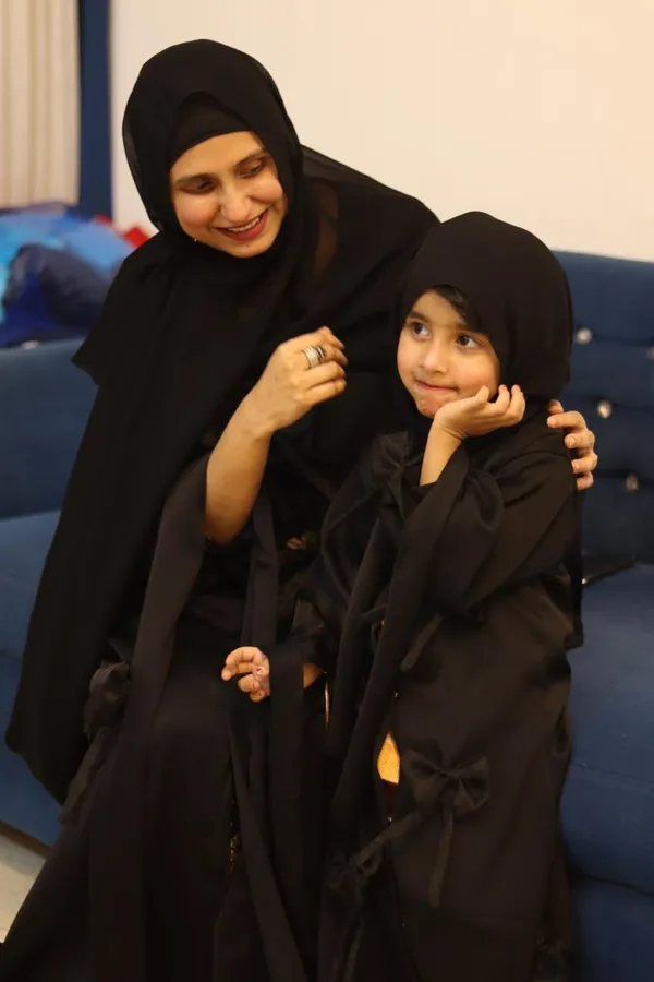 Black_Popcorn_Fabric_3D_Bow_Abaya_Mom_Daughter_Set_For_Women