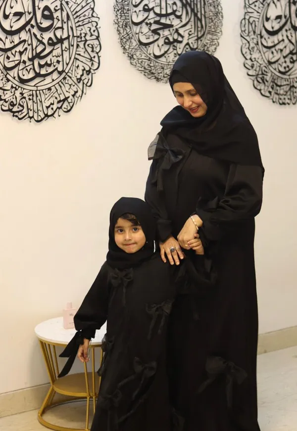 Black_Popcorn_Fabric_3D_Bow_Abaya_Mom_Daughter_Set_For_Women