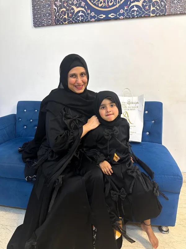 Black_Popcorn_Fabric_3D_Bow_Abaya_Mom_Daughter_Set_For_Women