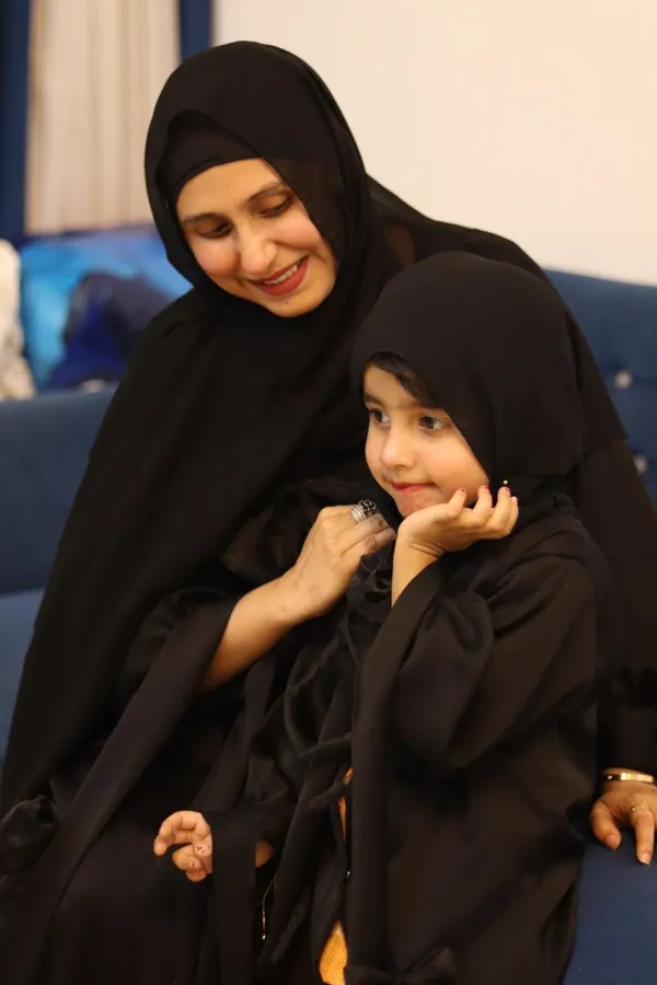 Black_Popcorn_Fabric_3D_Bow_Abaya_Mom_Daughter_Set_For_Women