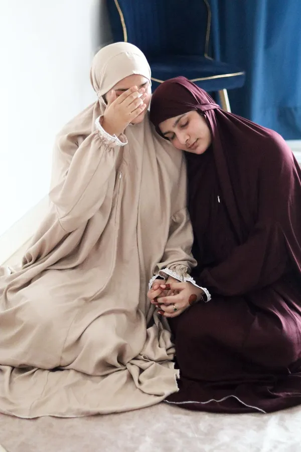Beige_Brown_Rayon_Cotton_One_Piece_Jilbab_Set_Of_2