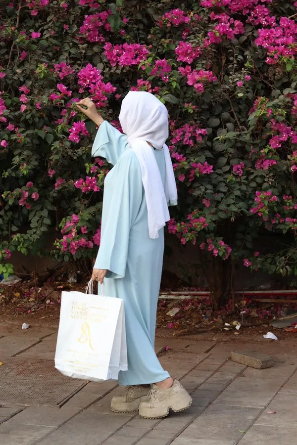 Ice_Blue_Zoom_Fabric_Cutwork_Full-Length_Abaya_For_Women