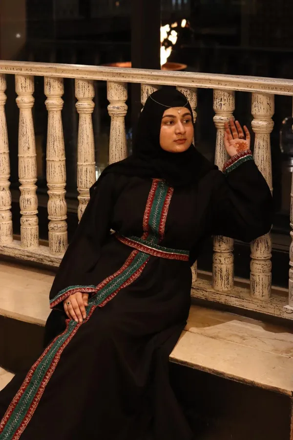Black_Full-Length_Abaya_With_Hijab_Belt_For_Women
