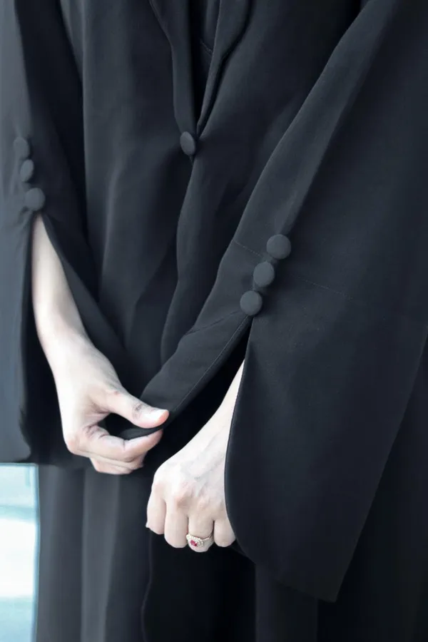 Black_Wave_Cutwork_Coat_Abaya_With_Hijab_For_Women
