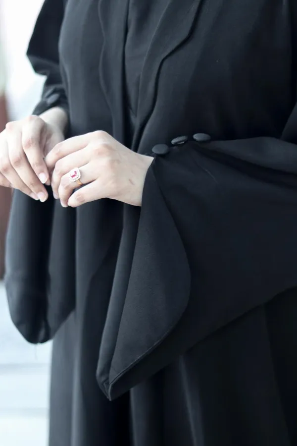 Black_Wave_Cutwork_Coat_Abaya_With_Hijab_For_Women