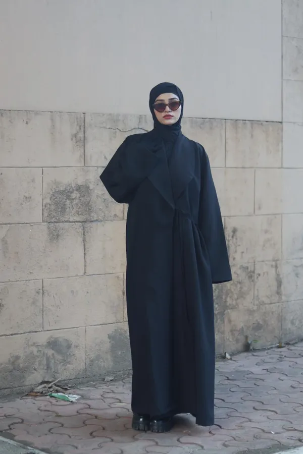 Black_Coat_Fabric_Tie-Up_Coat_Abaya_With_Hijab_For_Women
