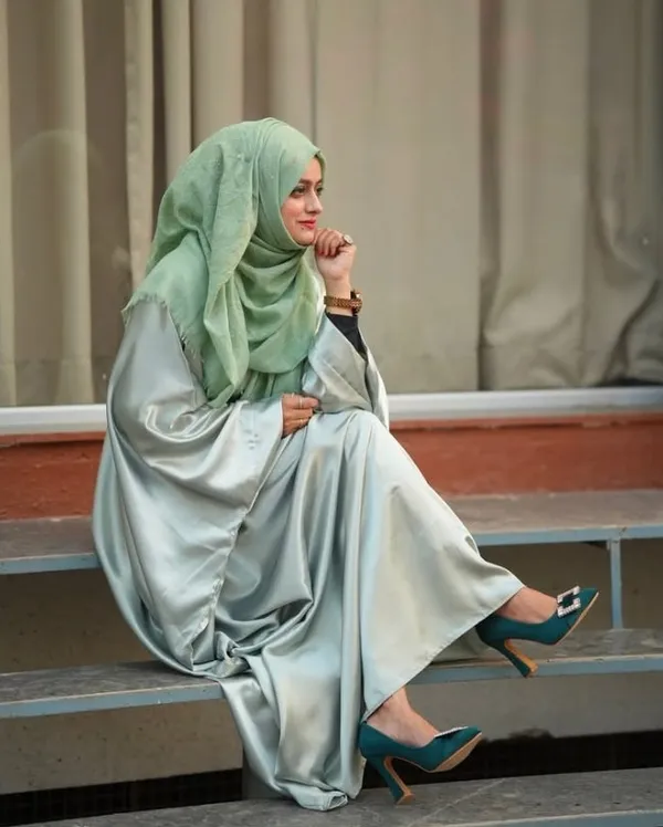 Ice_Green_Satin_Butterfly_Abaya_With_Belt_For_Women
