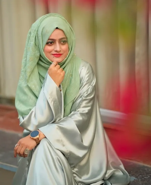 Ice_Green_Satin_Butterfly_Abaya_With_Belt_For_Women