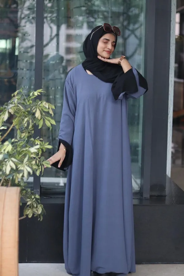 Black_Grey_Reversible_2-In-1_Abaya_For_Women