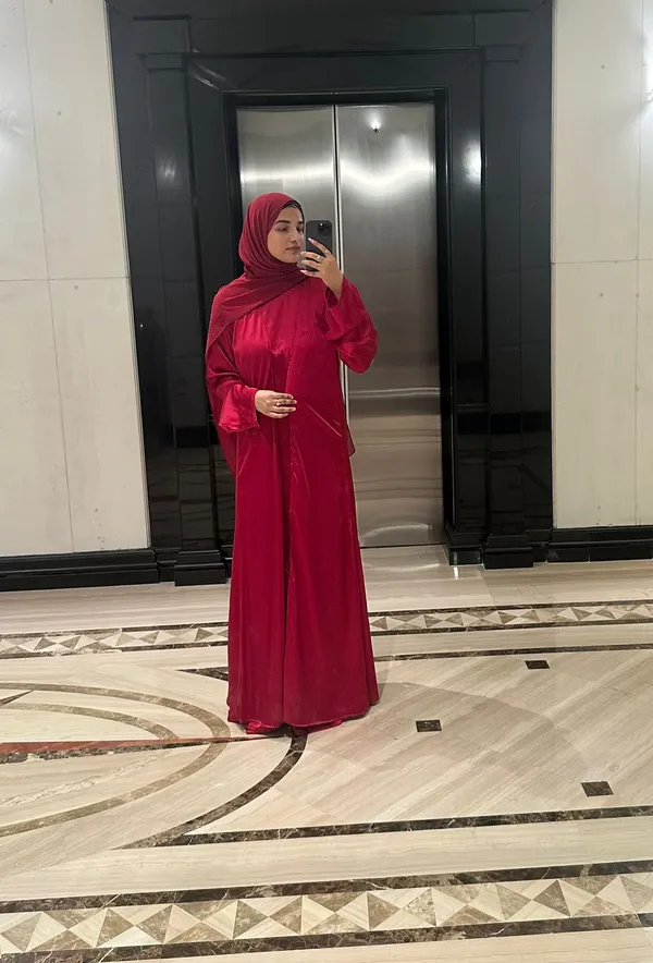 Red_2Pc_Abaya_Set_With_Inner_Slit_For_Women
