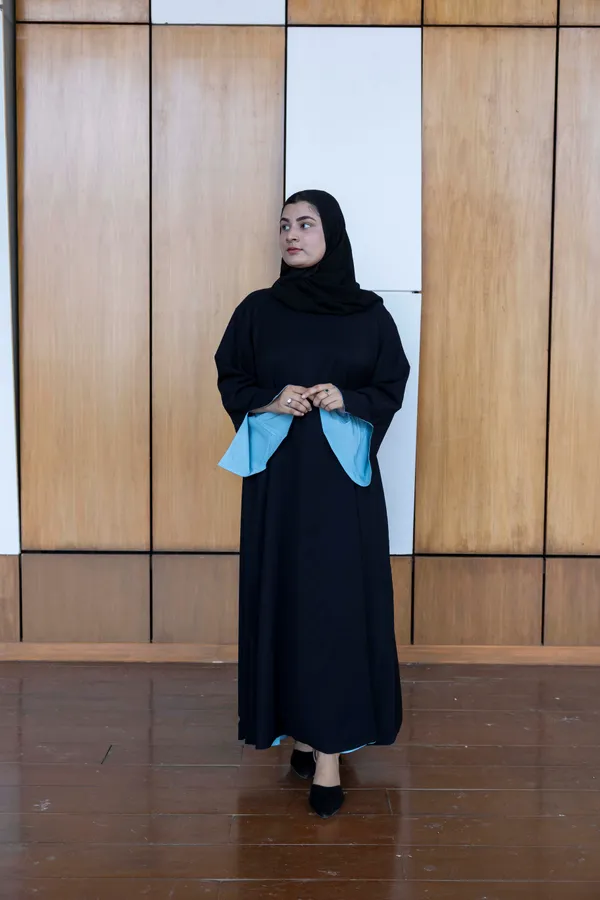 Black_Blue_Reversible_2-In-1_Abaya_For_Women