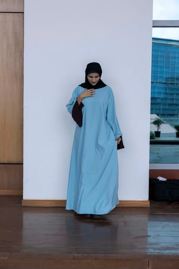 Brown_Blue_Reversible_2-In-1_Abaya_For_Women