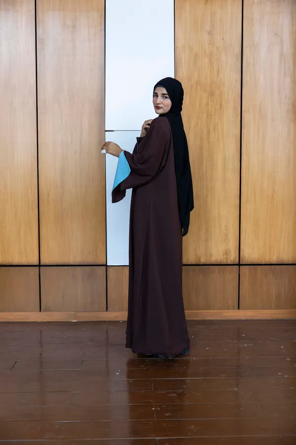 Brown_Blue_Reversible_2-In-1_Abaya_For_Women