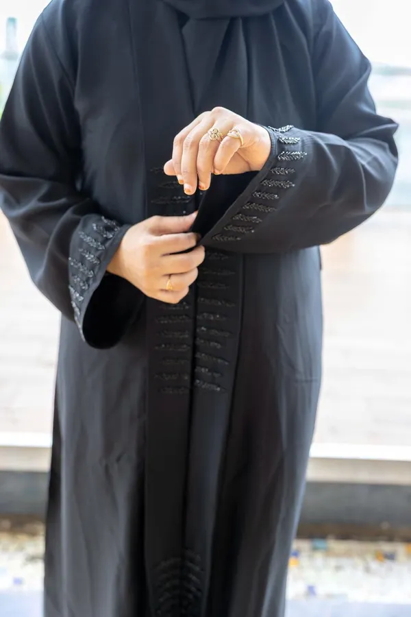 Black_Handwork_Stone_Embellished_Tayba_Abaya_With_Hijab