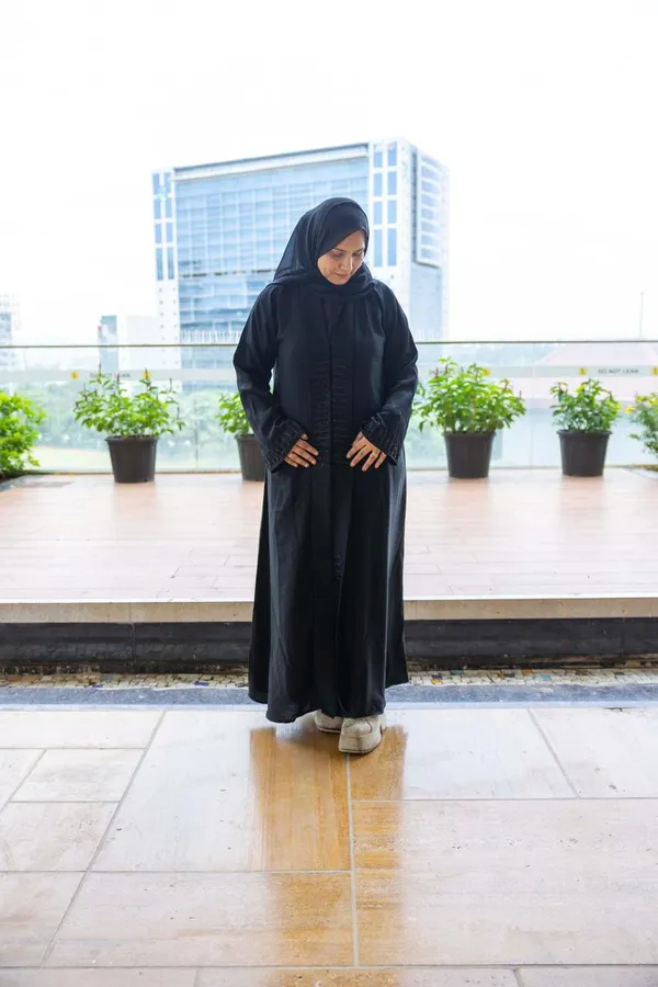Black_Handwork_Stone_Embellished_Tayba_Abaya_With_Hijab
