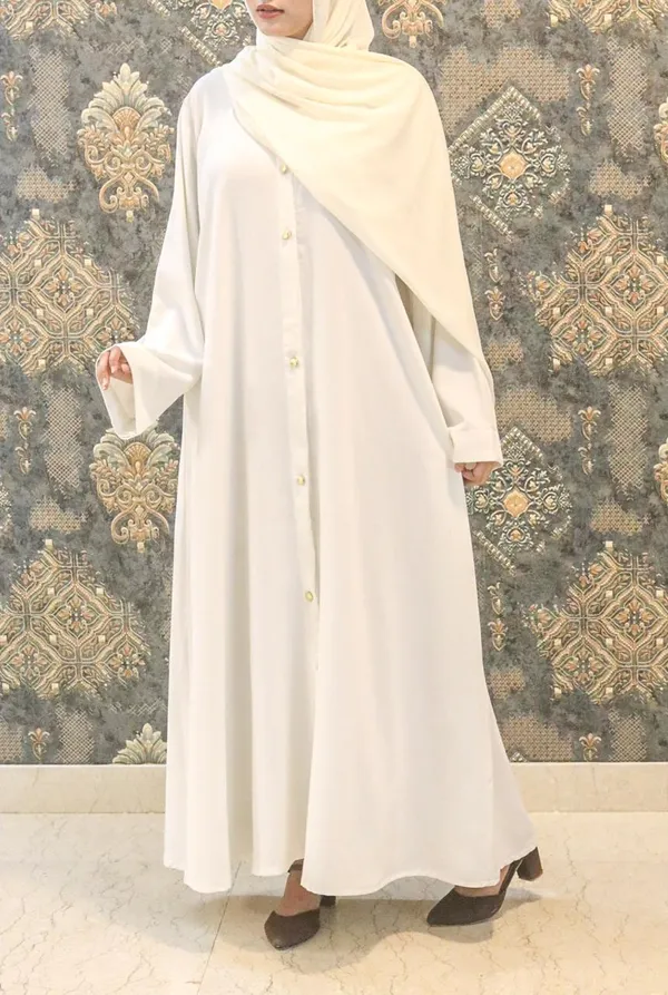 White_Buttoned_Abaya_For_Women