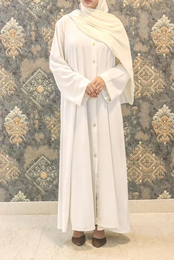 White_Buttoned_Abaya_For_Women