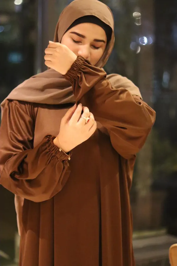 Brown_Satin_Classic_Full_Length_Abaya_For_Women