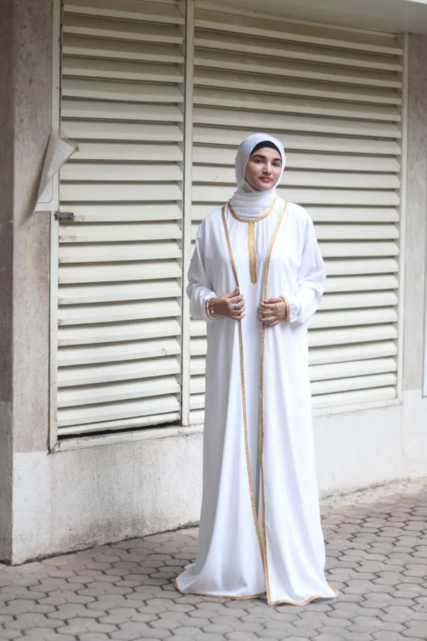 White_3-Piece_Umrah_Abaya_With_Inner_Slit_Shrug_And_Hijab_For_Women