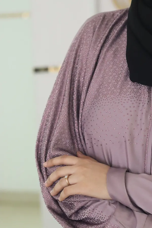 Mauve_Pearl_Embellished_Abaya_With_Hijab_For_Women