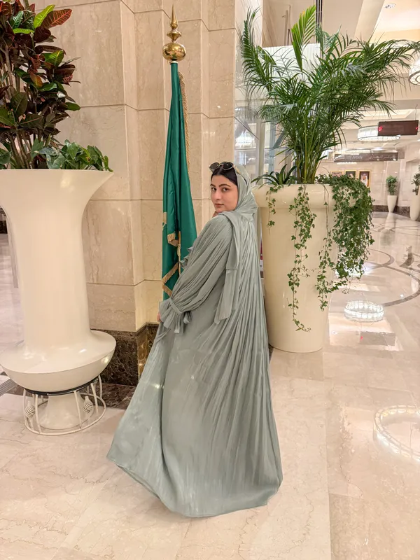 Mint_Tissue_Organza_Full_Sleeve_Abaya_Set_With_Hijab_For_Women