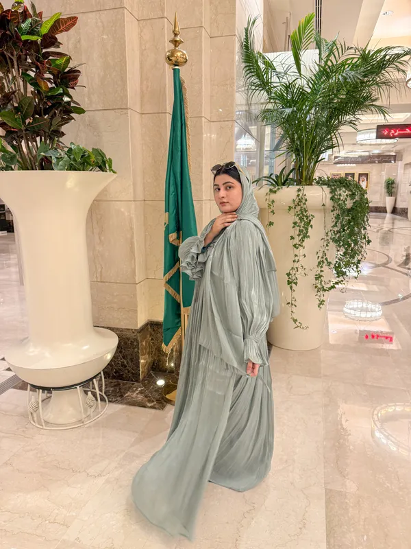 Mint_Tissue_Organza_Full_Sleeve_Abaya_Set_With_Hijab_For_Women