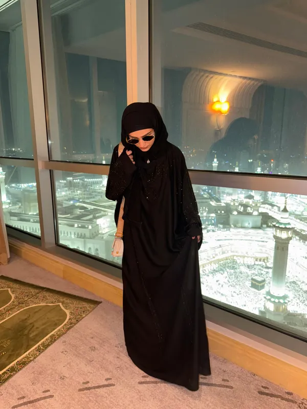Black_Kaftan_Stonework_Abaya_With_Hijab_For_Women
