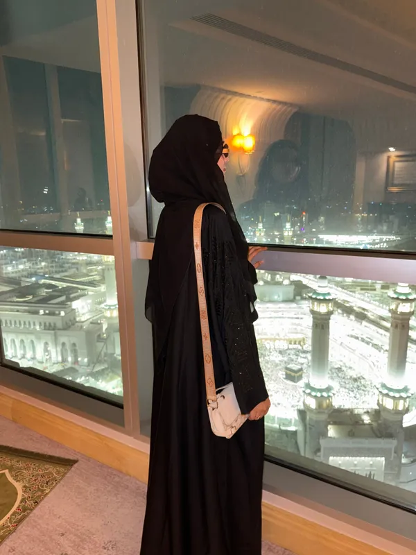 Black_Kaftan_Stonework_Abaya_With_Hijab_For_Women
