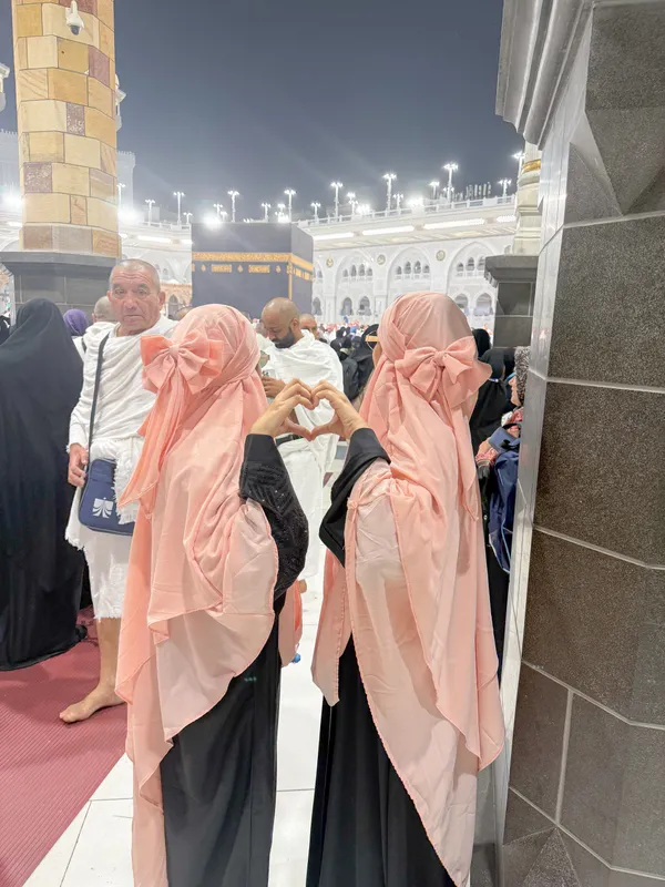Peach_Chiffon_Bow_Fish_Tail_Khimar_For_Women
