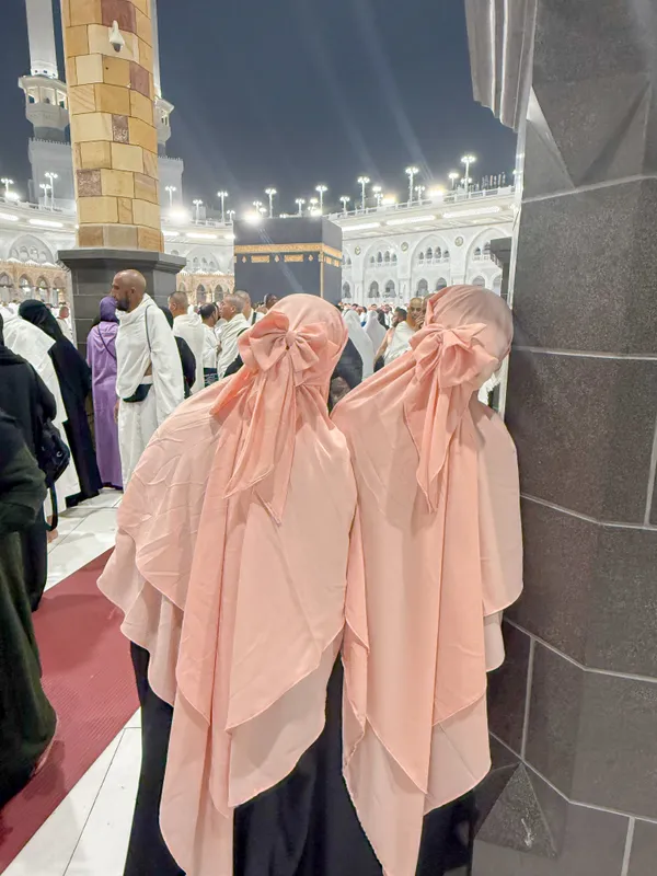 Peach_Chiffon_Bow_Fish_Tail_Khimar_For_Women