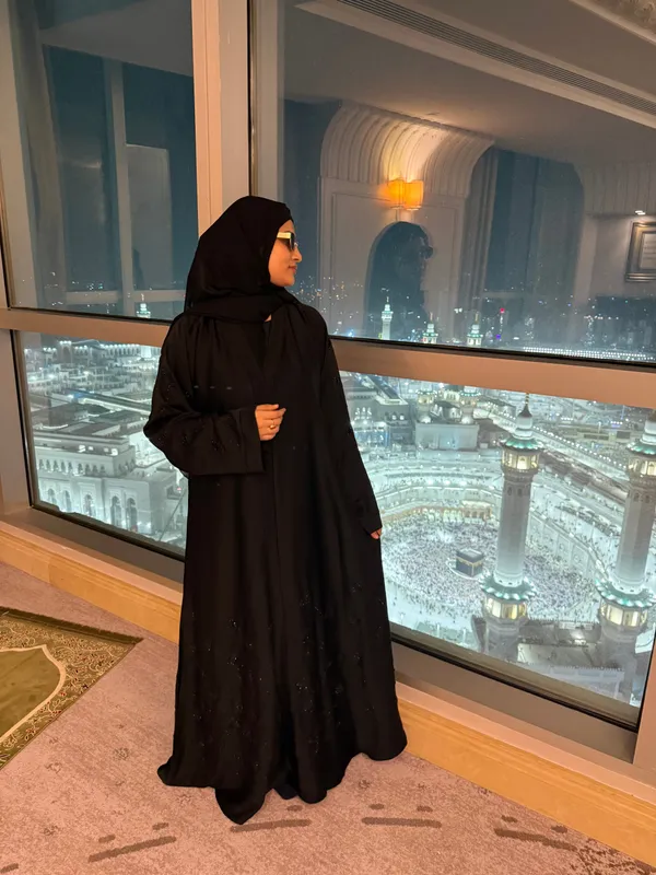 Black_Stonework_Abaya_With_Hijab_For_Women