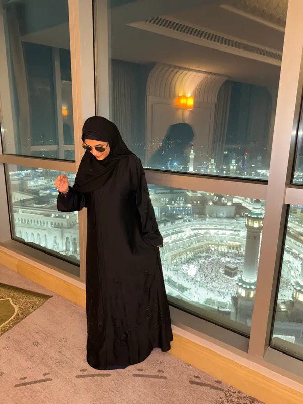 Black_Stonework_Abaya_With_Hijab_For_Women