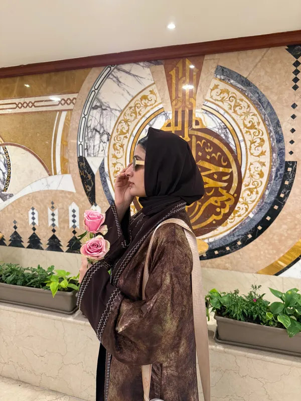 Brown_Shimmery_Shrug_Abaya_Full_Set_With_Inner_Slit_And_Hijab_For_Women