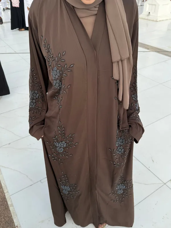 Brown_Zoom_Fabric_Diamond_Handwork_Abaya_With_Hijab_For_Women