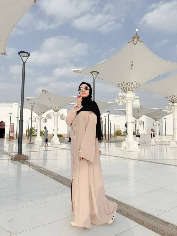 Beige_Diamond_Handwork_Abaya_With_Hijab_For_Women