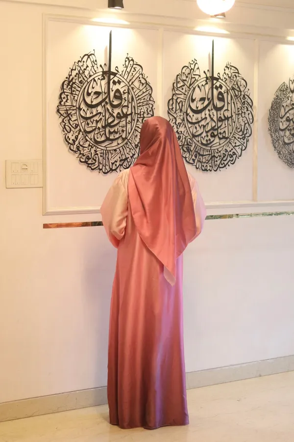 Pink_Ombre_Abaya_With_Matching_Hijab_For_Women