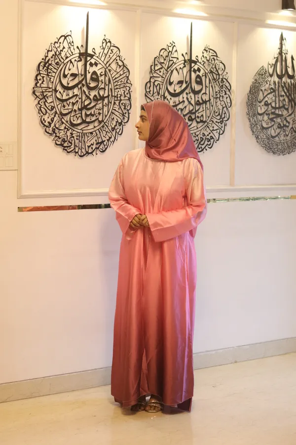 Pink_Ombre_Abaya_With_Matching_Hijab_For_Women