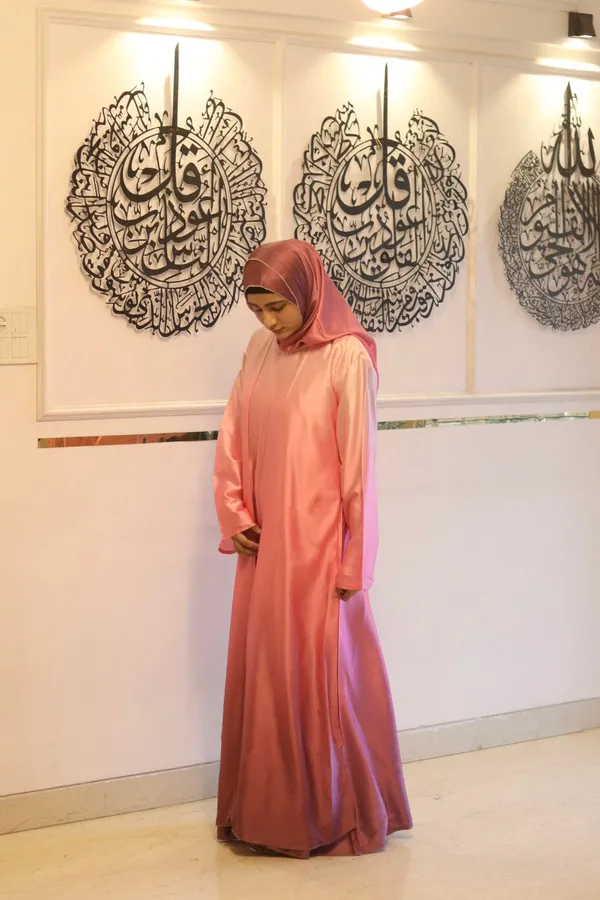 Pink_Ombre_Abaya_With_Matching_Hijab_For_Women