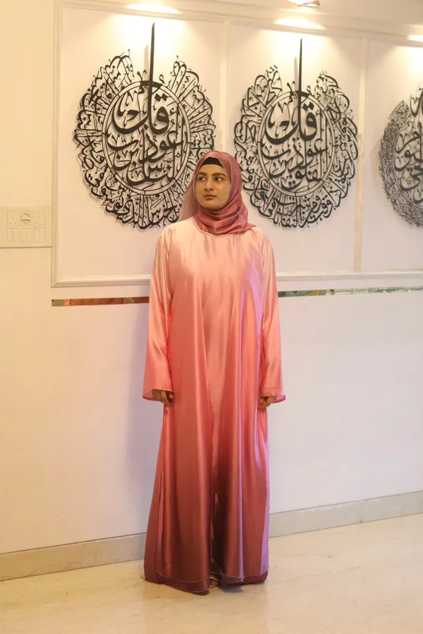 Pink_Ombre_Abaya_With_Matching_Hijab_For_Women