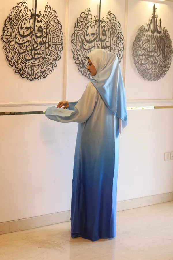 Blue_Ombre_Abaya_With_Matching_Hijab_For_Women