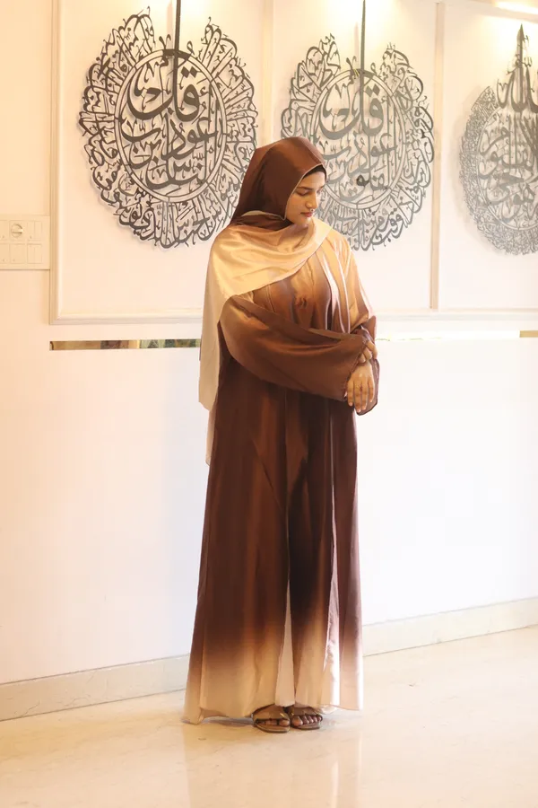 Brown_Ombre_Abaya_With_Inner_Slit_And_Matching_Hijab_For_Women