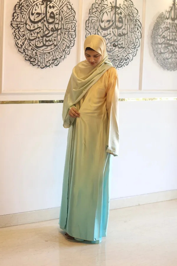 Lime_Turquoise_Ombre_Abaya_With_Matching_Hijab_For_Women
