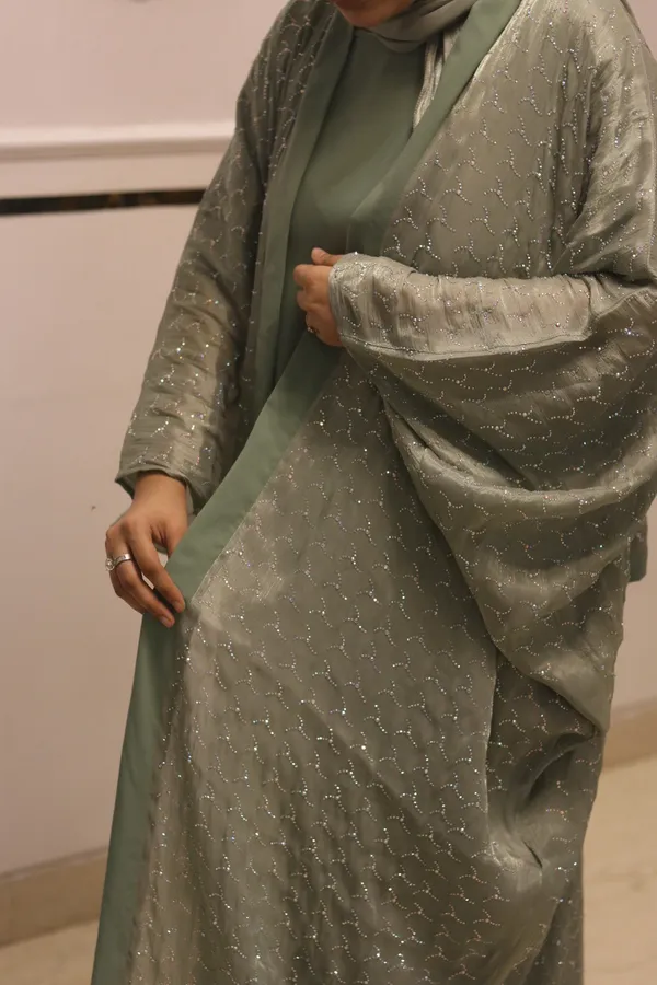 Pistachio_Tissue_Dubai_Style_Abaya_Set_With_Organza_Hijab