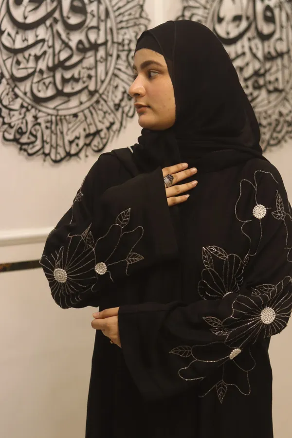 Black_Nida_Dubai_Style_Lily_Abaya_With_Hijab_For_Women