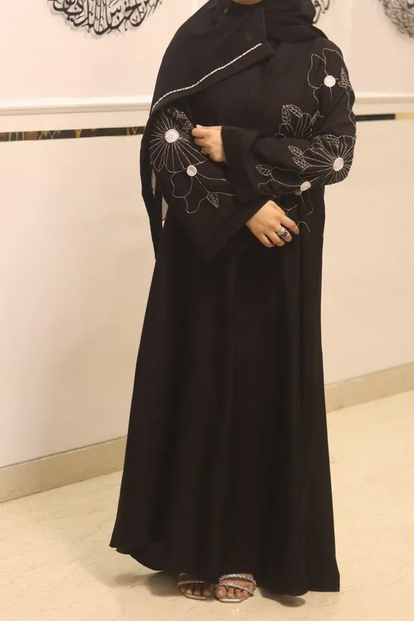 Black_Nida_Dubai_Style_Lily_Abaya_With_Hijab_For_Women